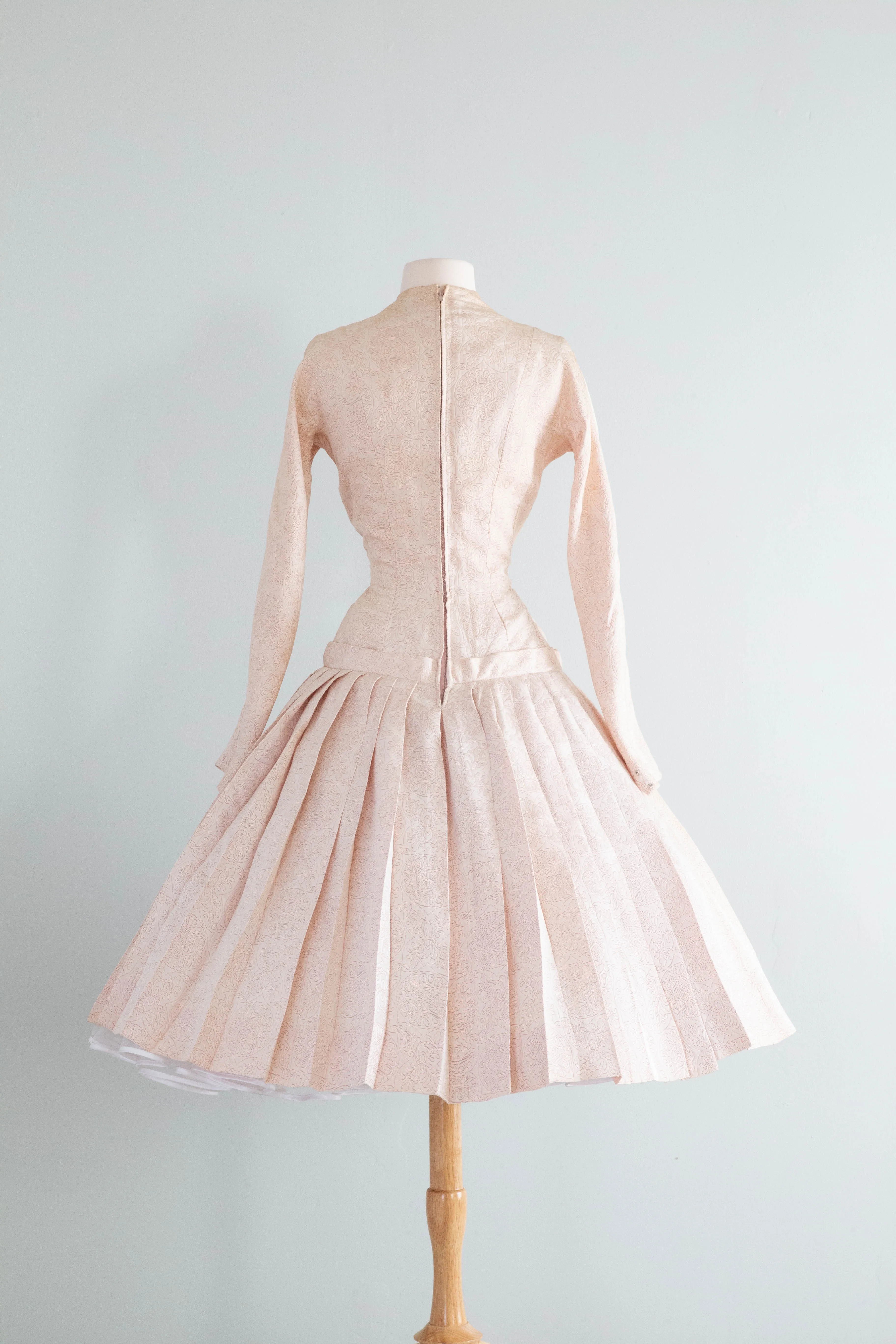 1950's Pretty In Pink Brocade Cocktail Dress With Dropped Waist and Bow / Small