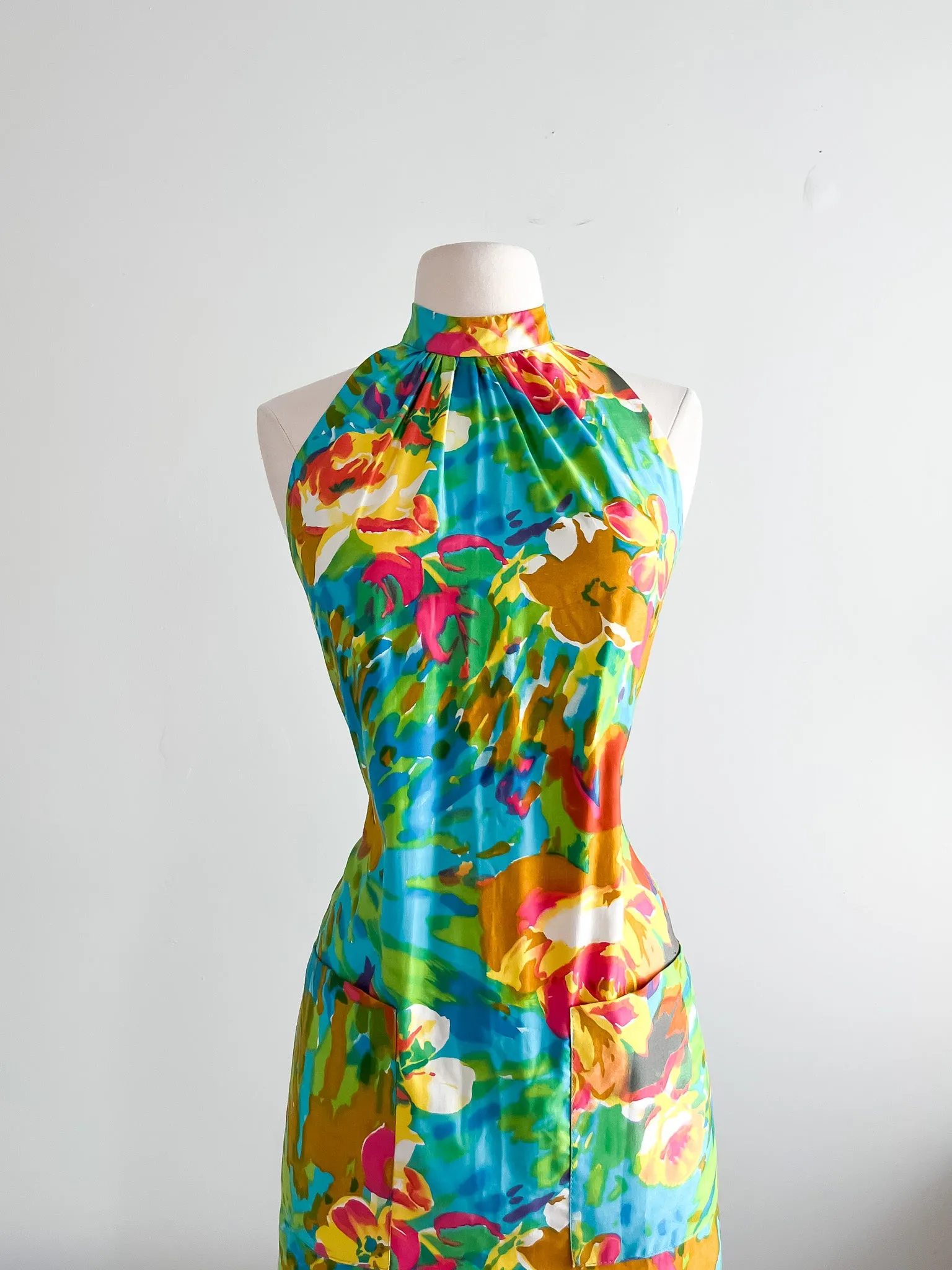 Adorable 1960's Watercolor Floral Print Halter Dress / Sz XS