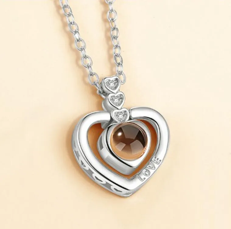 I Love You Projection Charm Pendant Necklaces Heart-shaped Crystal Wedding Ladies Necklace